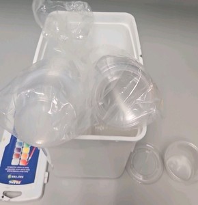 paint cups