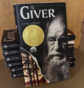 The Giver - 7 in a lot