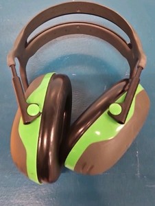 3M Peltor X1A over-the-head earmuffs