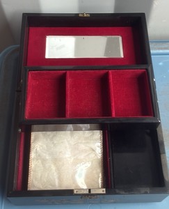 Vintage Asian Lacquerware Musical Jewelry Box