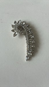 Vintage Silver-Tone Cascading Leaf Brooch  Dress Clip