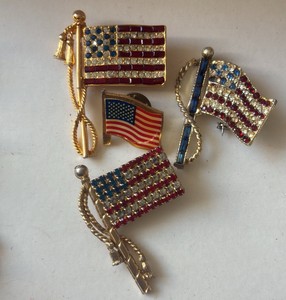 Vintage Patriotic American Flag Rhinestone Brooch & Enamel Pin Lot (4 Pieces)