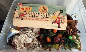 Vintage NOMA Sno-Ball Christmas Lights in Original Box  Mid-Century Holiday Decor