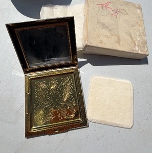 Vintage Stratton Gold-Tone Powder Compact with Mirror  Made in England