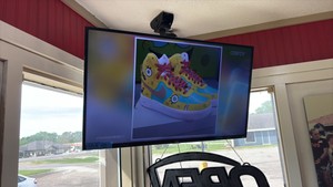 45 TCL Roku TV. Wall mount arm included