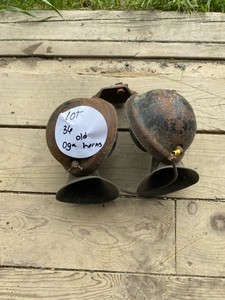 old antique car horns