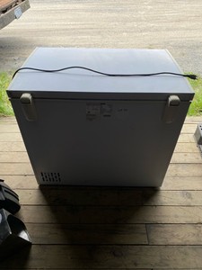 chest freezer 8 cf