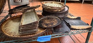 Perforated pizza disks, round and rectangle