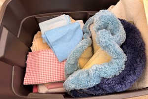 Toielt Covers & Towels - Bathroom Linen & Bin Lot