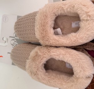 New Womans large Slippers