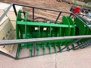 UNUSED HEAVY DUTY SKID STEER GRAPPLE BUCKET BY TOPCAT GREEN
