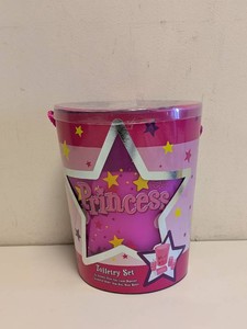 PRINCESS TOILETRY SET