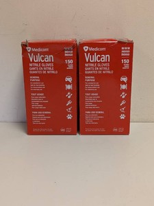 (2) MEDICOM VULCAN NITRILE GLOVES MEDIUM