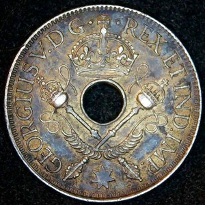AU 1936 New Guinea Silver Shilling George V, Complex Natural Toning