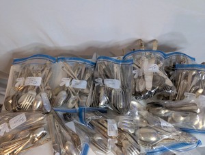 200 piece Vintage Silver Plate Silverware Lot Rogers, Royal Saxon, International Silver, Oneida