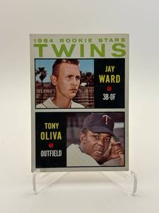1964 Topps Tony Oliva Rookie Card #116, Twins Legend MLB Hall of Fame
