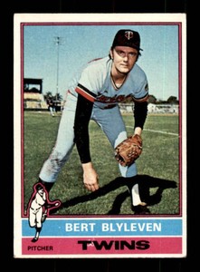 1976 Topps - Bert Blyleven #235