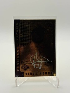 Vince Young Gold Draft Day Rookie Card Serial #d 2006