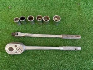 34 Ratchet, Breaker & Sockets