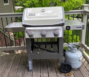 BY - Weber Spirit II Gas Grill
