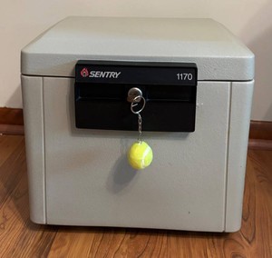 BR3 - Sentury 1170 Safe