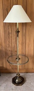 FR - Vintage Floor Lamp With Glass Shelf