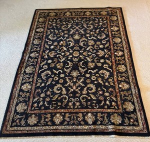 LLR - World Rug Traders Area Rug 61 X 91 in