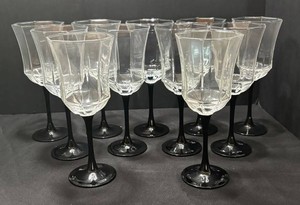 K - Luminarc Arcoroc Stemware Glasses 8in (Lot of 11)