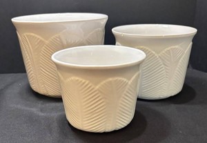 K - Robinson Ransbottom Planter Pot Trio