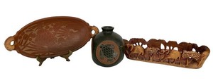LR - Carved Wood Elephant Tray, Turtle Vase & Giraffe Tray Mixed Lot