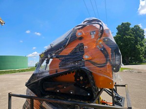 Unused 2026 LandHonor Mini Skid Steer Loader LHR-HT380Q1 CE