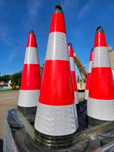 Unused 2026 SDLANCH SAFETY TRAFFIC CONES TSC