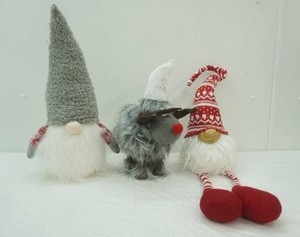 Gnomes 2ct. Holiday Themed. Bobble Body Reindeer
