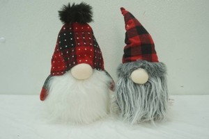 Gnomes 2ct. Holiday Themed.
