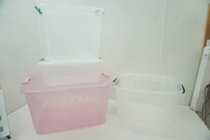 4 Totes, 2 with lids.