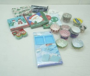 NEW Holiday Napkins NEW Cupcake Liners (Holiday & Other) Disneys Frozen Candy Bar Molds