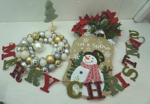 Holiday Decor, NEW Artificial Flowers, Merry Christmas Felt Banner