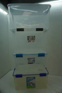 4 Large Totes with Lids