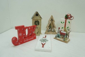 Wood and Metal Christmas Decor