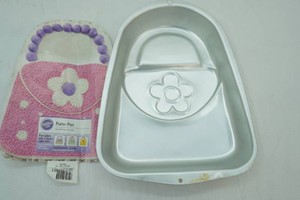 Wilton Purse Pan. Non Stick