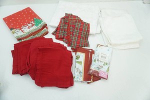 Linen Tablecloths & Napkins