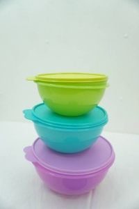 Tupperware Nesting Bowls and Lids