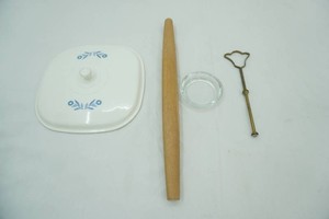 French Rolling Pin Vintage Corningware Lid. Blue Cornflower Pattern