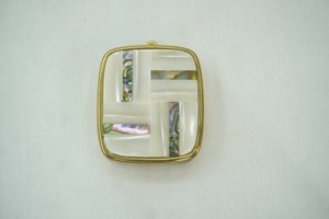 Vintage Sankyo Music Box Keychain. Mother of Pearl and Abalone Shell Inlay
