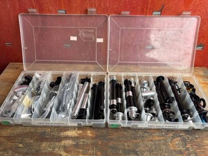 HED Axle Parts in 2 Organizer Cases