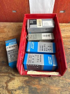 Shimano Bottom Brackets Mixed Lot (Lot of 6)