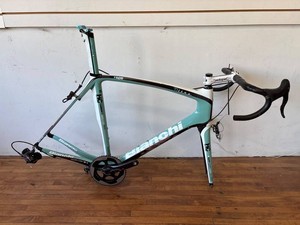 Bianchi Oltre Carbon Road Bike Size 61 - Campagnolo Super Record EPS - FOR REPAIR
