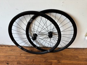 Fulcrum Disc Brake Center Lock Front Wheel Pair
