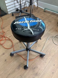 Park Tool Bike Shop Stool - Rolling Ajustable