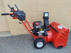 Troy-Bilt Storm 2410 Snowblower